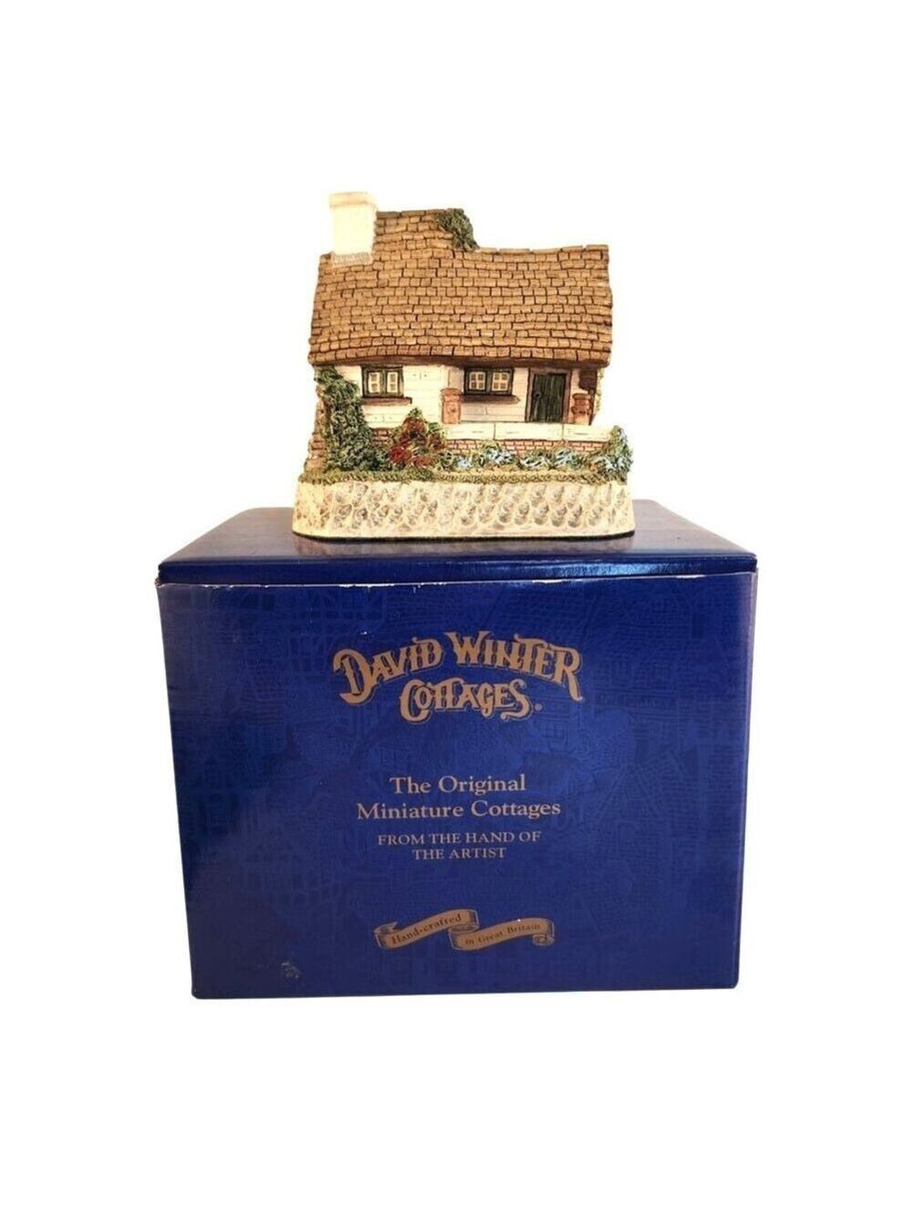 David Winter The Model Dairy Miniature 1996 Guild No